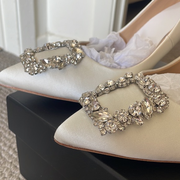 NWT never worn Badgley Mischka Cher Heels - Picture 2 of 8